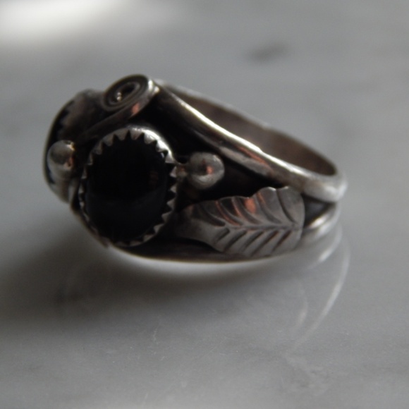 Sterling silver / black onyx ring - Picture 4 of 6
